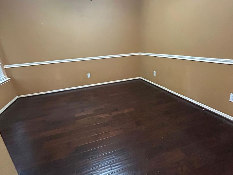 Clean dining room